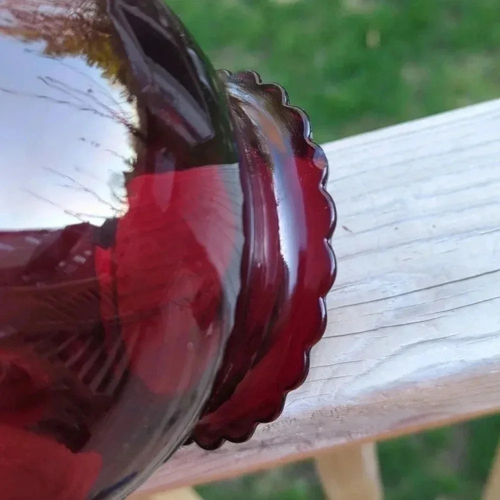 Ruby  Red Vase - Picture 9 of 9